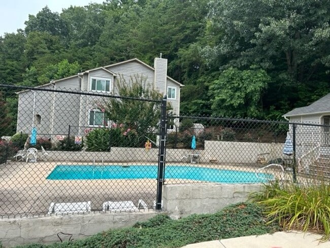 Photo - 6131 Old Plank Rd