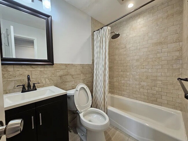 Photo - Cypress Hills, unique and distinctive 1 Bedroom Unit 9G