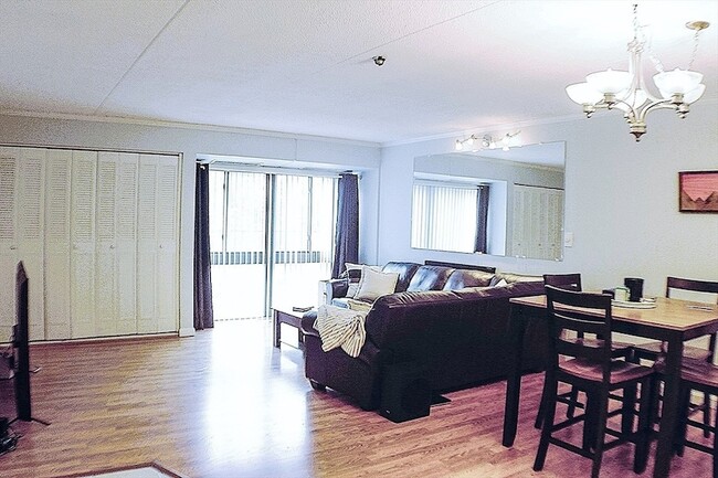 Photo - 55 Tall Oaks Dr Unit 407