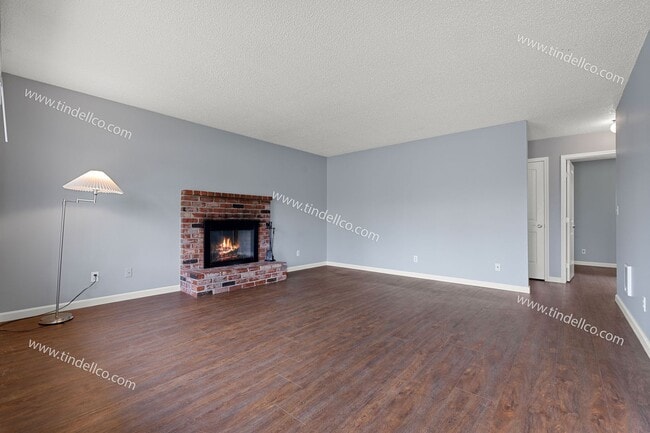 Photo - Cozy 2-Bedroom Duplex with Water/Sewer/Garbage & Lawncare Included!