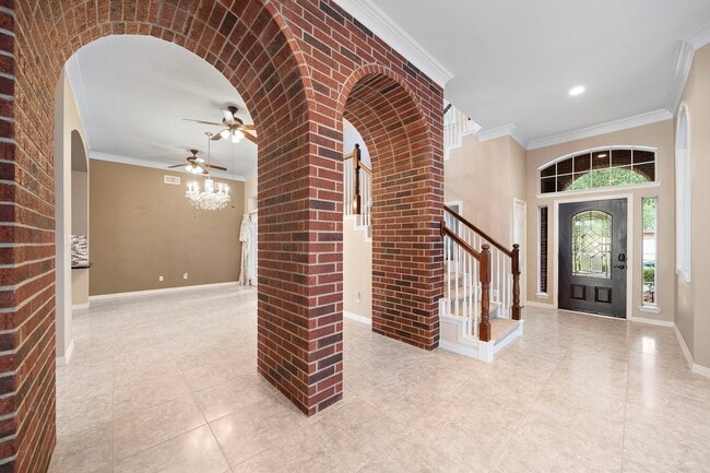 Building Photo - 23818 Enchanted Crossing