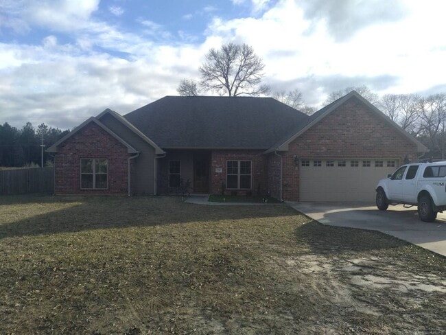 Building Photo - 235 Golden Lantern Rd