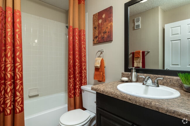 2BR, 2BA - 1.009SF | Modelo - District at Hamilton Place (new)