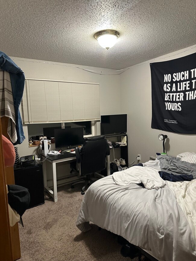 Photo - 2417 Vermilion Rd Unit Lower and Upper