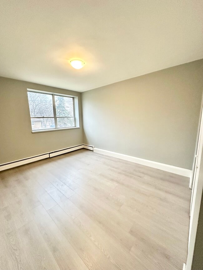 Photo - Victoria Apartments