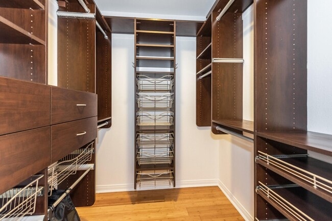 Photo - GIANT 1 BEDROOM APT