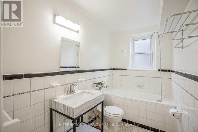 Photo - 295 Indian Grove Unit 1