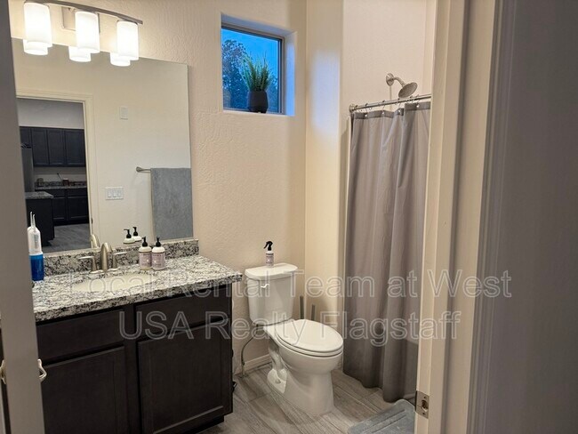 Photo - 1650 E Ponderosa Pkwy
