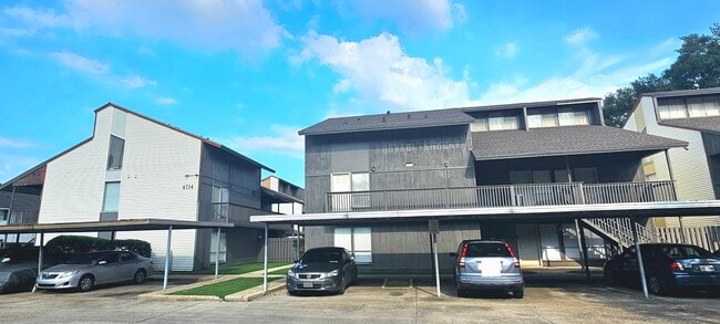 Building Photo - The Establishment Rental
