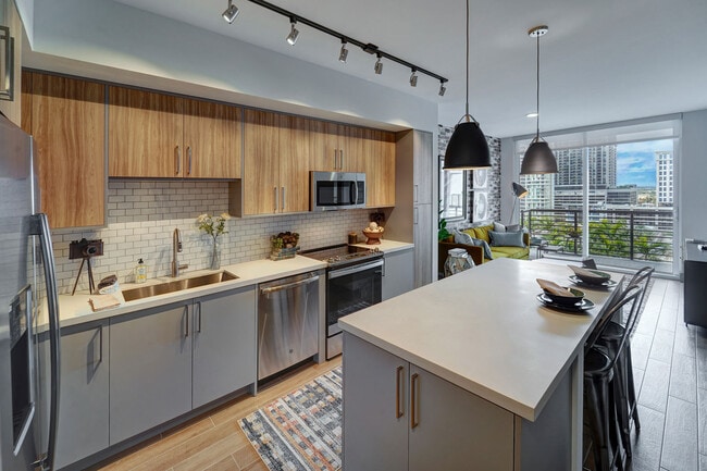 Photo - Novo Las Olas