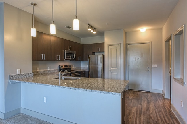 Encimeras de granito solo en el primer y el cuarto piso - Canalside