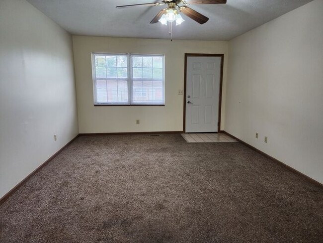 Photo - 3 Bedroom Duplex in East Glenn