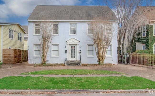 Building Photo - 1740 Banks St Rental