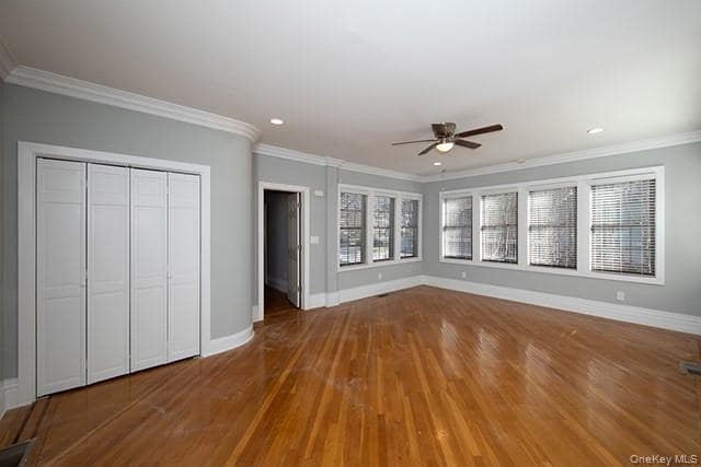 Photo - 576 Scranton Ave Unit 576-4