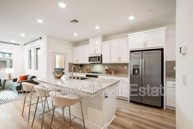 Photo - 5720 Greige Cir