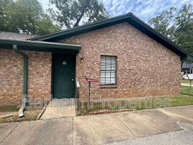 Building Photo - 318 Houston St Unit Apt #10