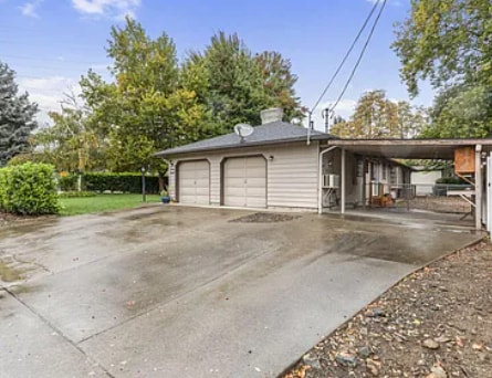 Photo - 132 Lloyellen Dr