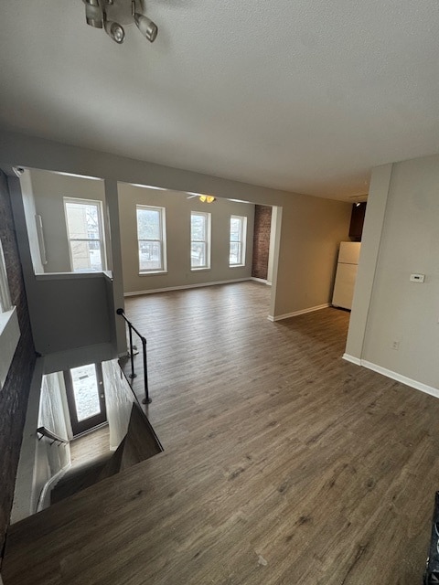 Building Photo - 487 South Ave Unit 0