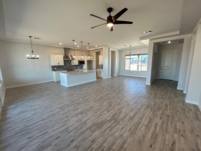 Photo - 23175 W Skinner Rd