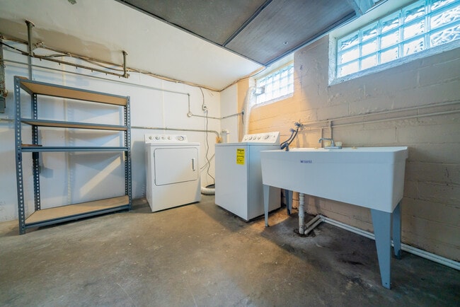 Photo - 1200 Brentwood Rd