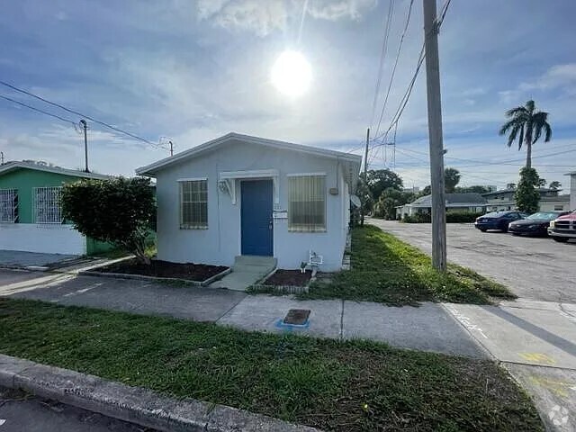 Building Photo - 420 Douglass Ave Rental