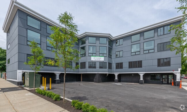 Primary - Eleanor Lofts