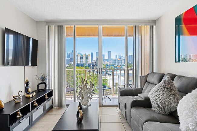 1 BR, 1 BA - 544SF - Living Room - 909 NW 5th St