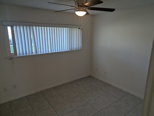 Photo - 72564 Edgehill Dr