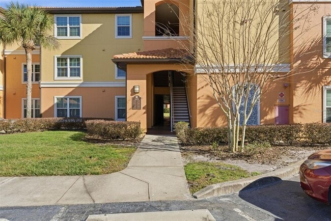 Photo - 5479 Vineland Rd Unidad 9202