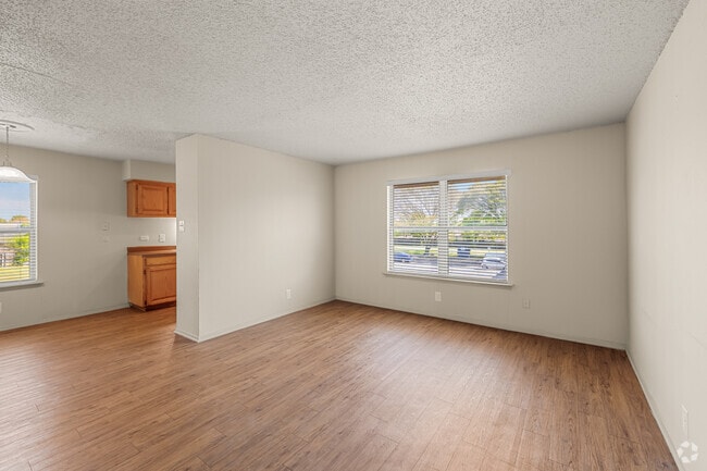 2BR, 1BA - 974SF - Living Room