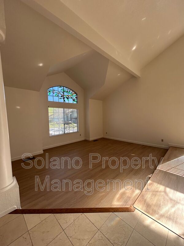 Photo - 1829 Nephi Dr