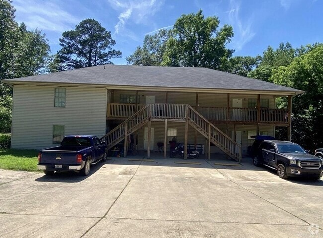 Building Photo - 320 Elmo St Rental