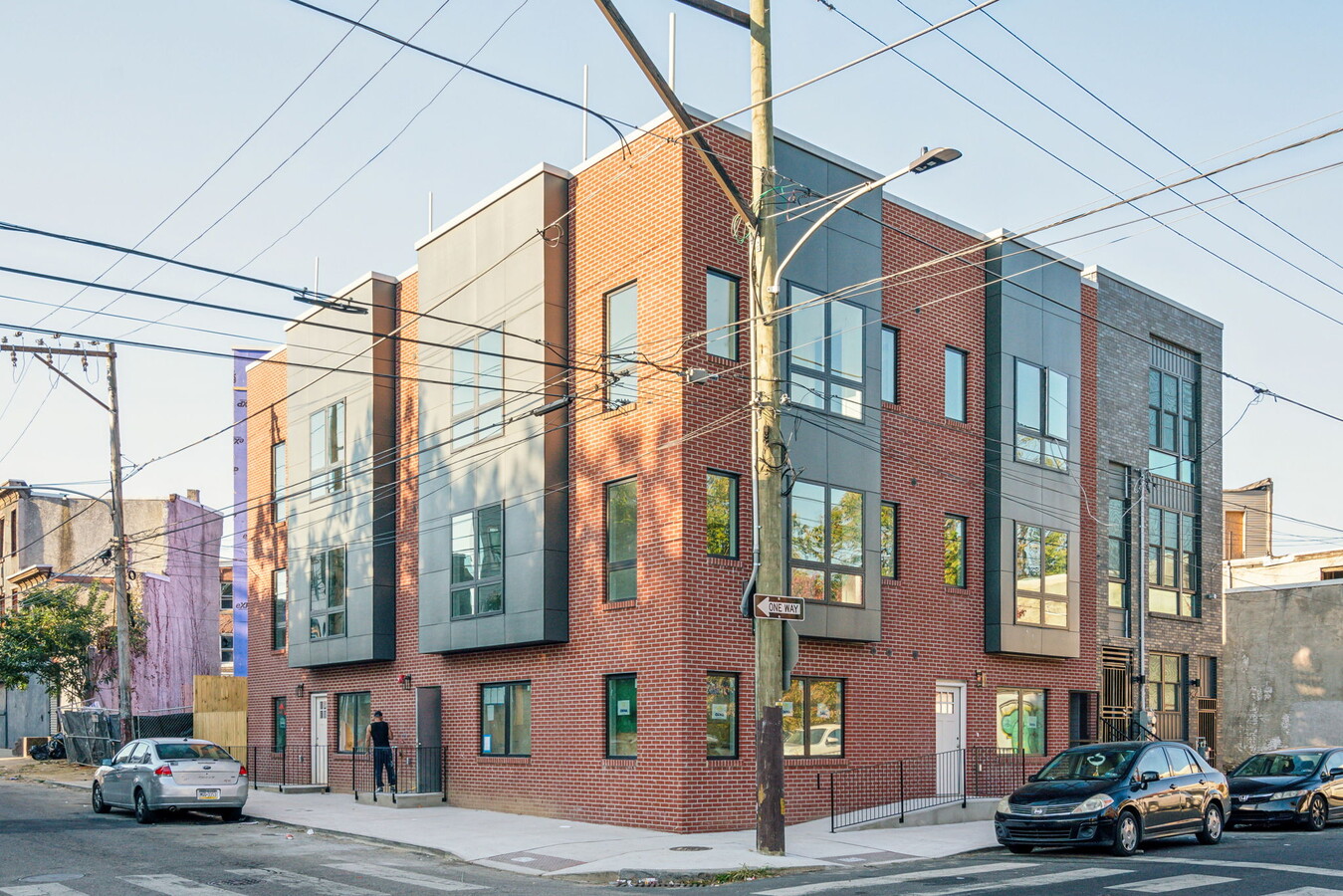 Photo - 2400 W Montgomery Ave