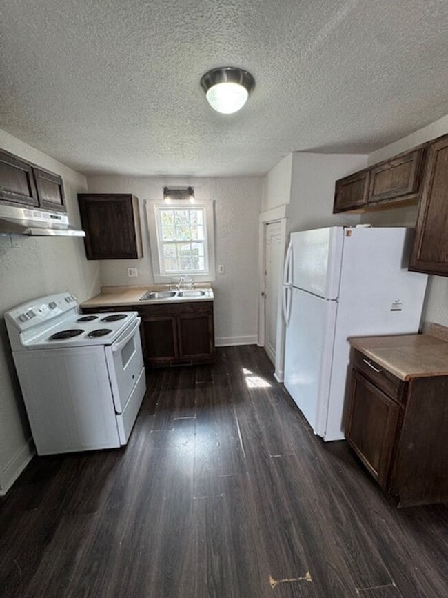 Photo - 1516 Bayer Ave