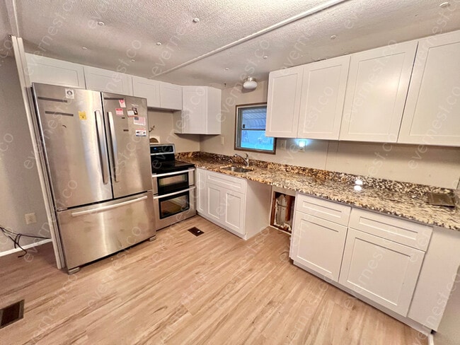 Photo - 820 Paradise Blvd