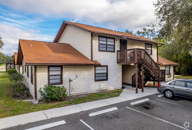 Photo - Breezeway Villas Apartments