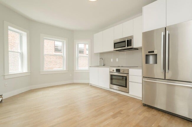 Building Photo - 1999 Commonwealth Ave