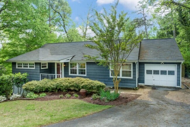 3530 Dell Trail
