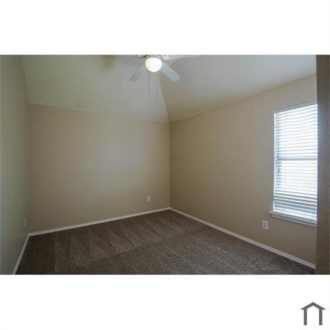 Photo - 3212 Avery Ln