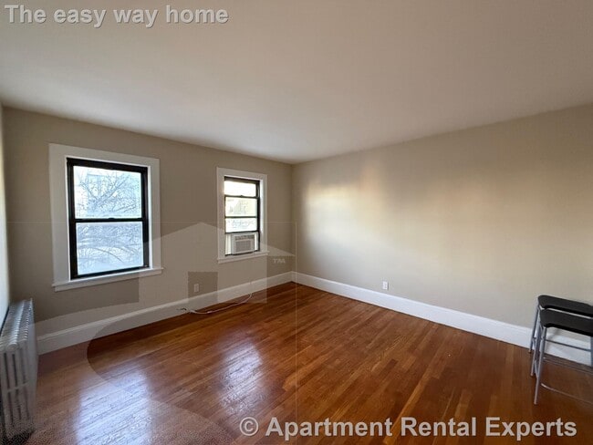 Photo - 48 Bishop Allen Dr Unidad #2L