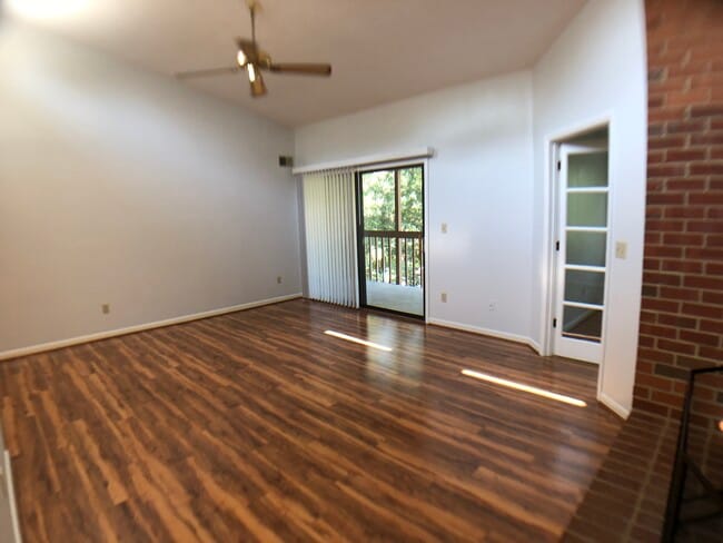 Photo - 123 Turtle Creek Rd Unit Bright Top Floor