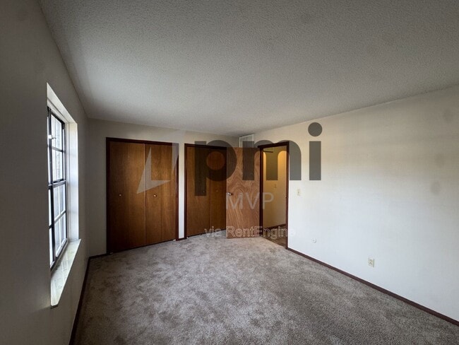 Photo - Jefferson Pointe