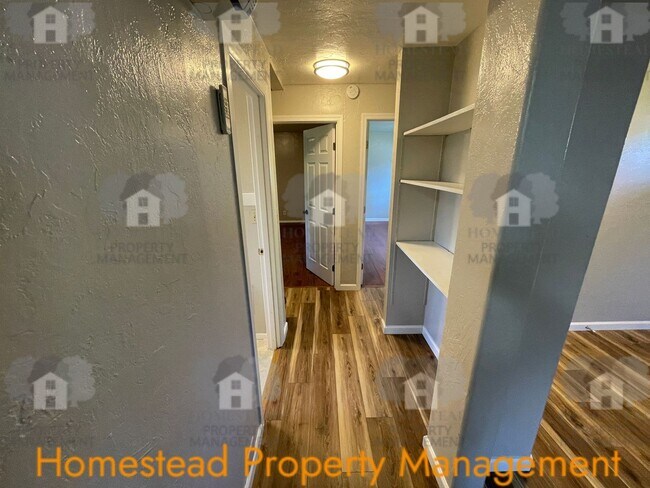 Photo - Cute as a button! Two blocks from WOU and Historical downtown Monmouth!