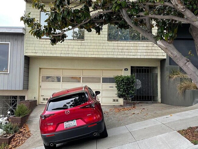 Photo - "Charming 4-Bedroom Home with 2 Baths in the Heart of San Francisco!"