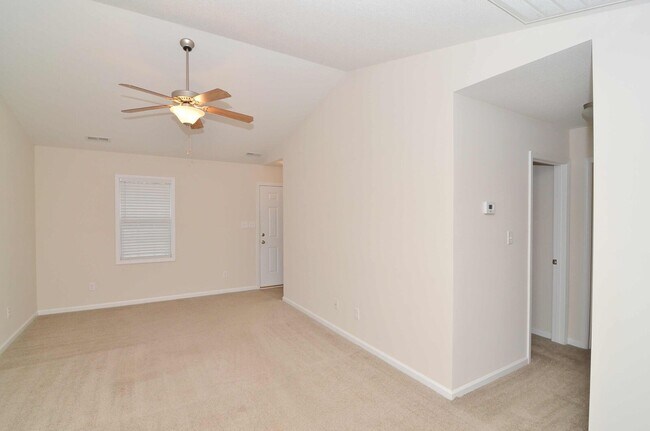 1404 Old Folkstone Rd