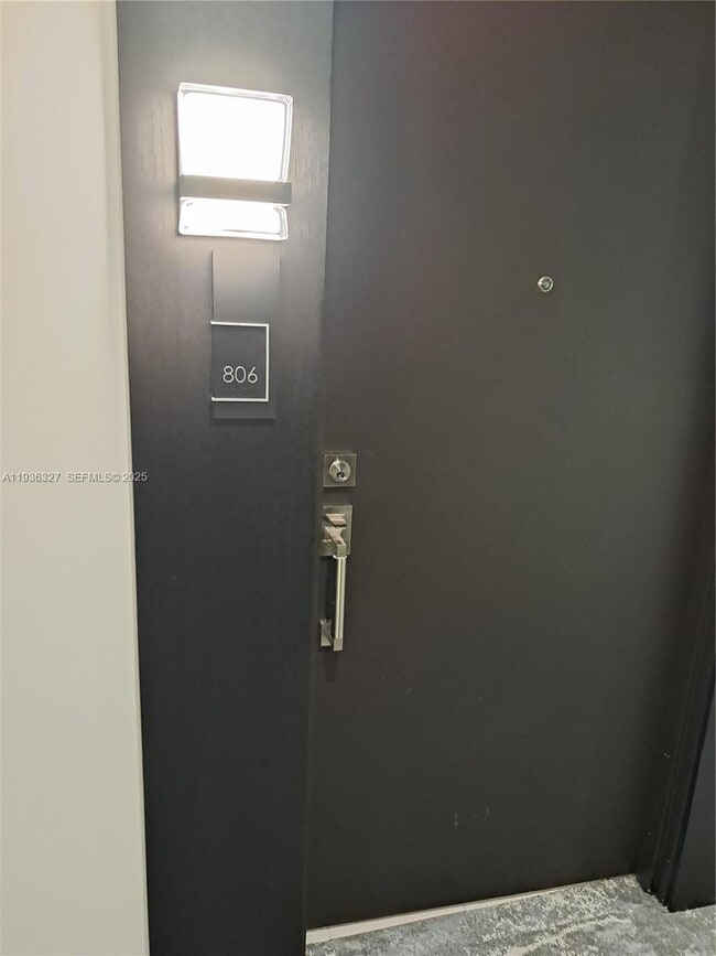 Building Photo - 19380 Collins Ave Unit 806