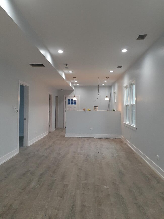 Photo - 1231 Clinton Ave Unit 1