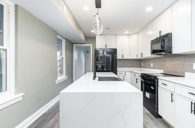 Photo - 46 W Washington Ln