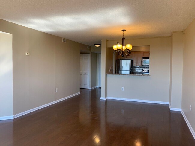 Photo - Rarely Available Penthouse 1BD/1BA in Gros...