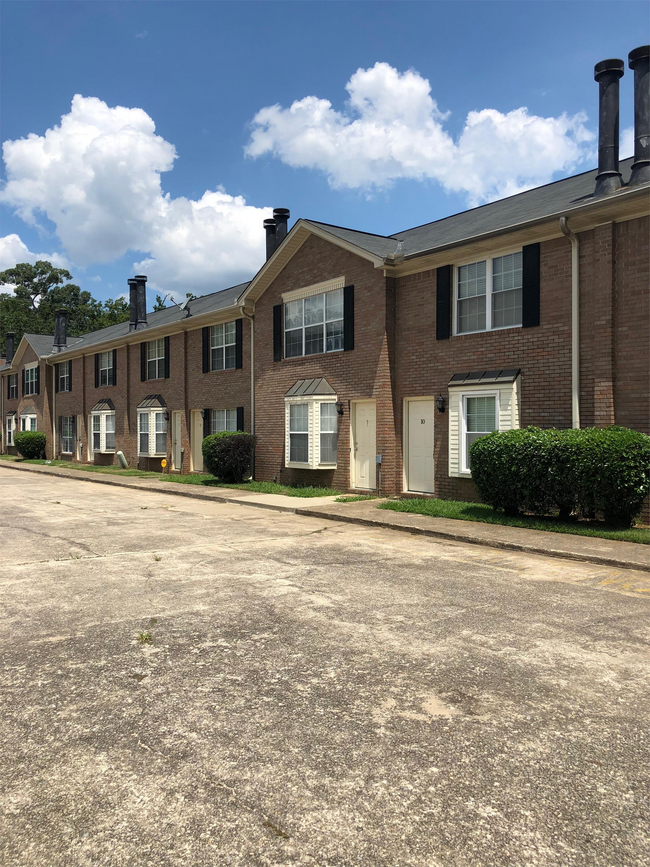 Photo - 1605 Hackberry Ln Townhome